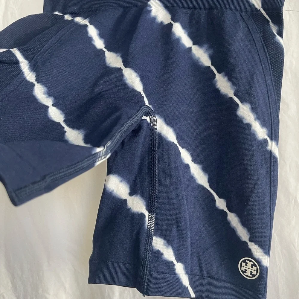 Tory Burch Tory Sport Tie-Dye Biker Shorts Navy High-Waisted Gym Shorts Size S